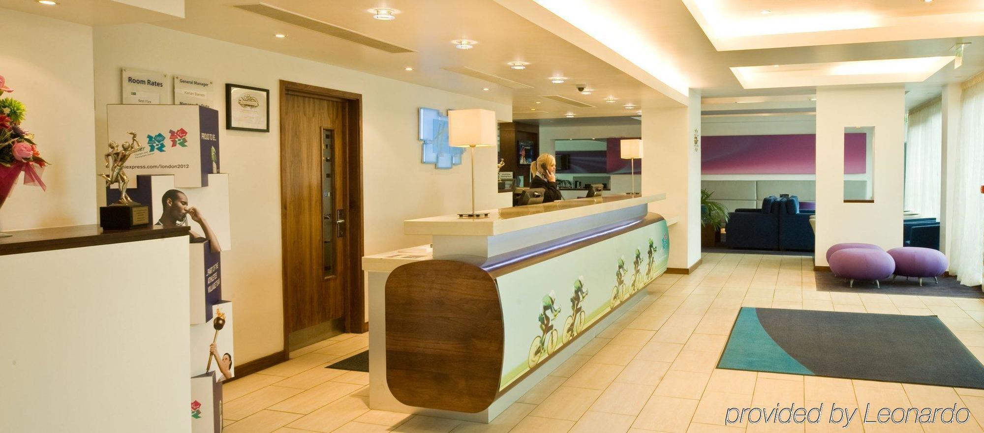 Holiday Inn Express Burnley M65 Jct 10, An Ihg Hotel Exterior foto